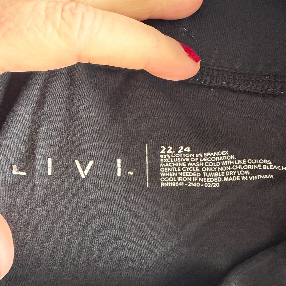 Livi Active Black Capri Leggings with Lace Sides Size 22/24 - Picture 8 of 8
